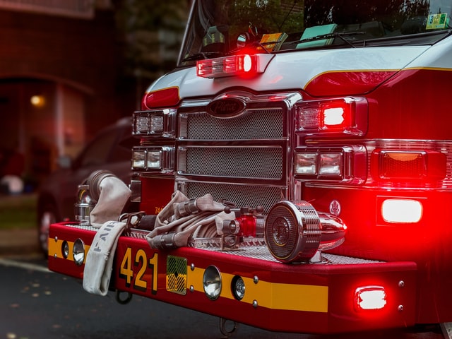Cole-sup image of a firetruck